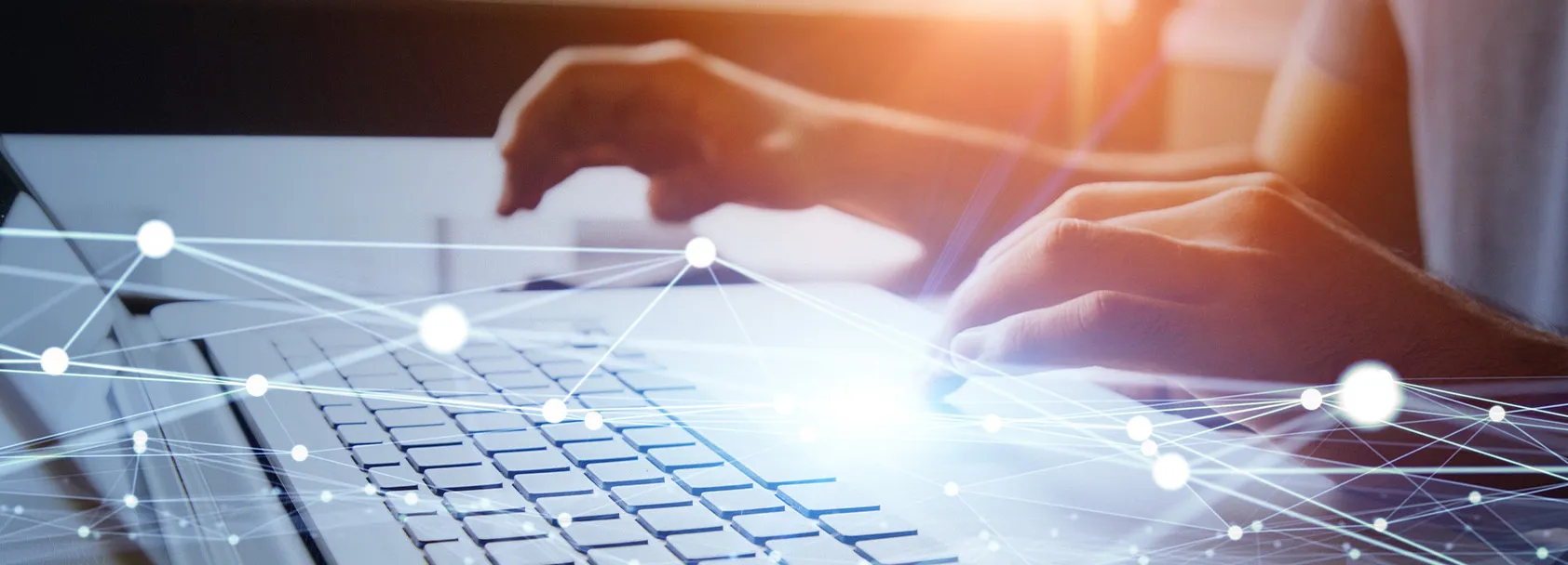 タイピングしている画像